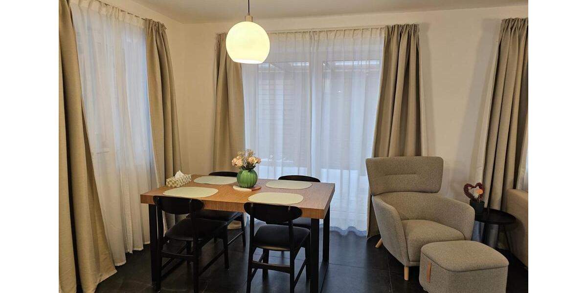 Etagenwohnung Heide - 4 Zimmer, 100 m&sup2;, 1.300&euro; | Angebot:25646220
