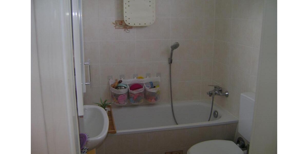 Wohnung 3 ZKB Gast WC+Dusche PKW-Stellplatz 3 zimmer