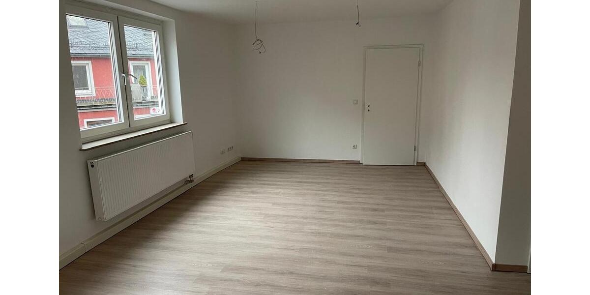 Etagenwohnung Münchberg - 4 Zimmer, 106 m&sup2;, 950&euro; | Angebot:26310238