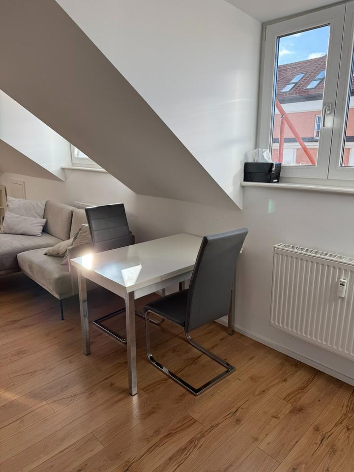 Untermiete Studio Schwabing DezemberJanuar (1.200€Monat) 1 zimmer