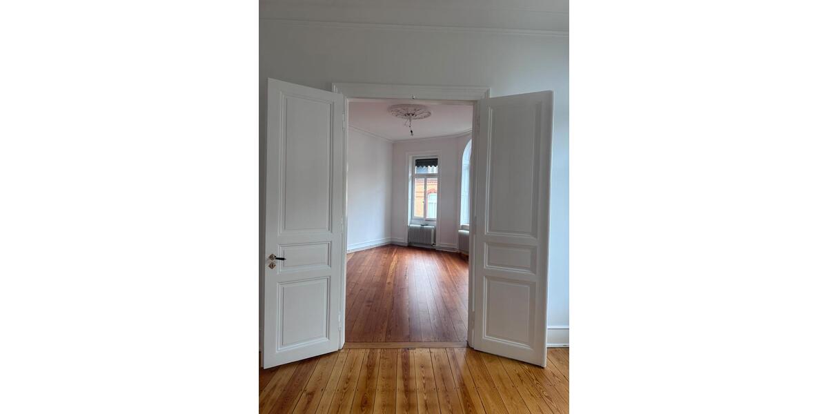 Etagenwohnung Wiesbaden Nordost - 4 Zimmer, 112 m&sup2;, 1.904&euro; | Angebot:25978638