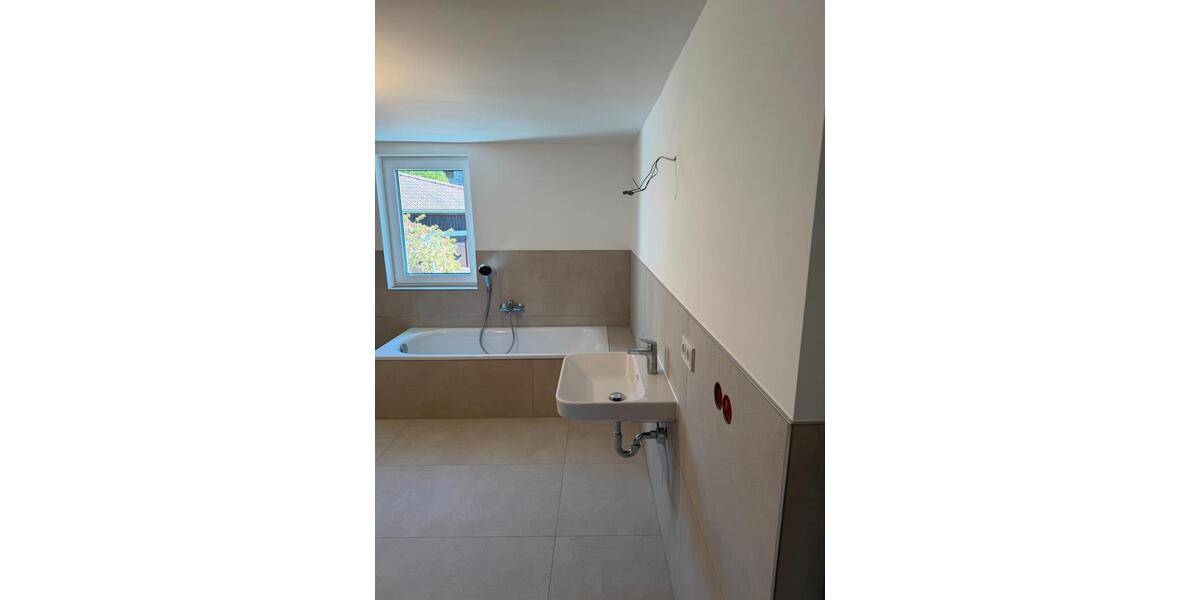 Maisonettenwohnung Schmalkalden - 4 Zimmer, 130 m&sup2;, 1.300&euro; | Angebot:26431092
