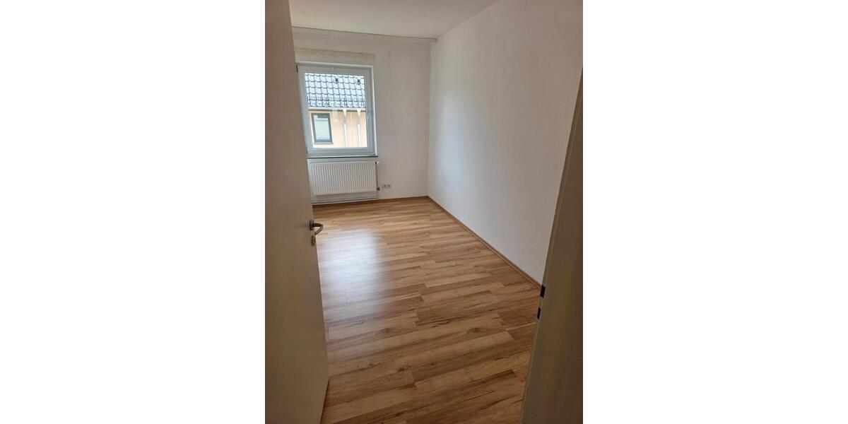 Etagenwohnung Vechelde - 3 Zimmer, 60 m&sup2;, 500&euro; | Angebot:26604204