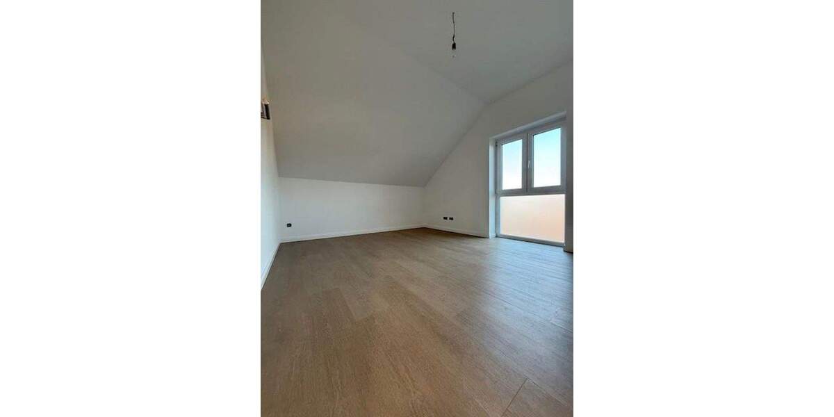 Traumhafte Haushälfte an der Elbe von Privat* Neubau* 4 zimmer