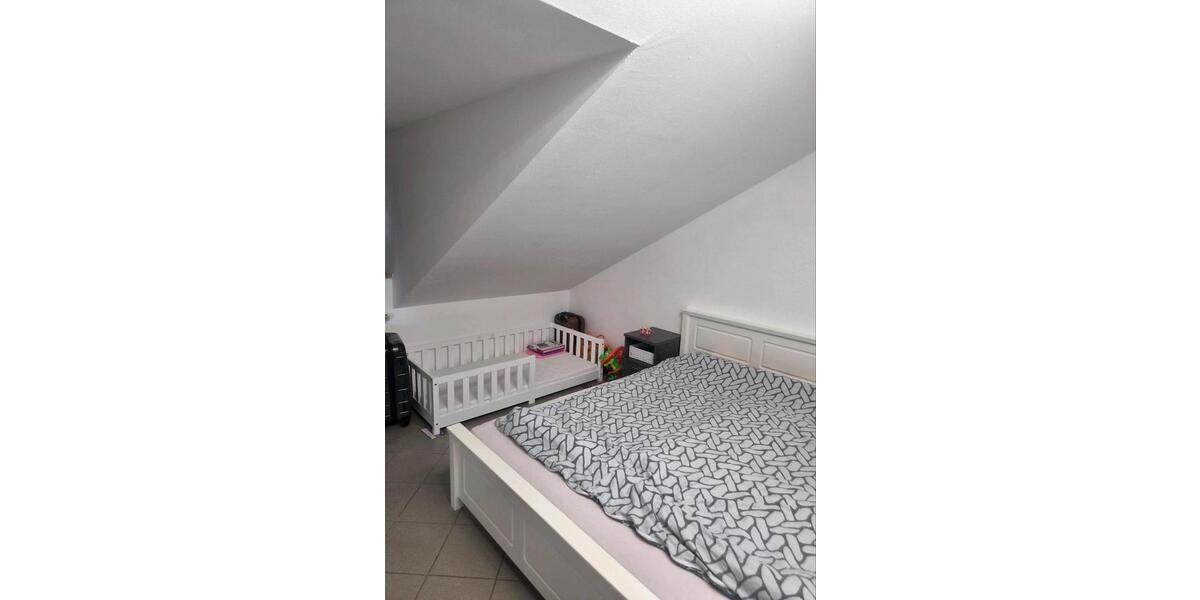 Dachgeschoßwohnung Ingolstadt Friedrichshofen-Hollerstauden - 2 Zimmer, 45 m&sup2;, 810&euro; | Angebot:26585553
