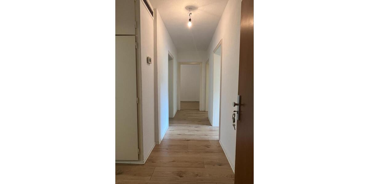 Erdgeschoßwohnung Bestwig - 3 Zimmer, 63 m&sup2;, 355&euro; | Angebot:26093827