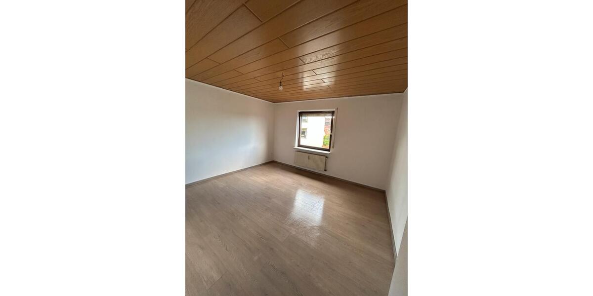 Etagenwohnung Elz - 6 Zimmer, 71 m&sup2;, 800&euro; | Angebot:26548791