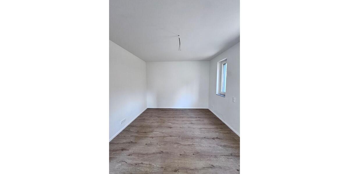 Etagenwohnung Gummersbach - 2 Zimmer, 73 m&sup2;, 850&euro; | Angebot:26132190