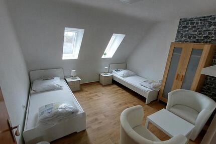 Wohnen auf Zeit Syke - 7 Zimmer, 170 m&sup2;, 20&euro; | Angebot:26200952