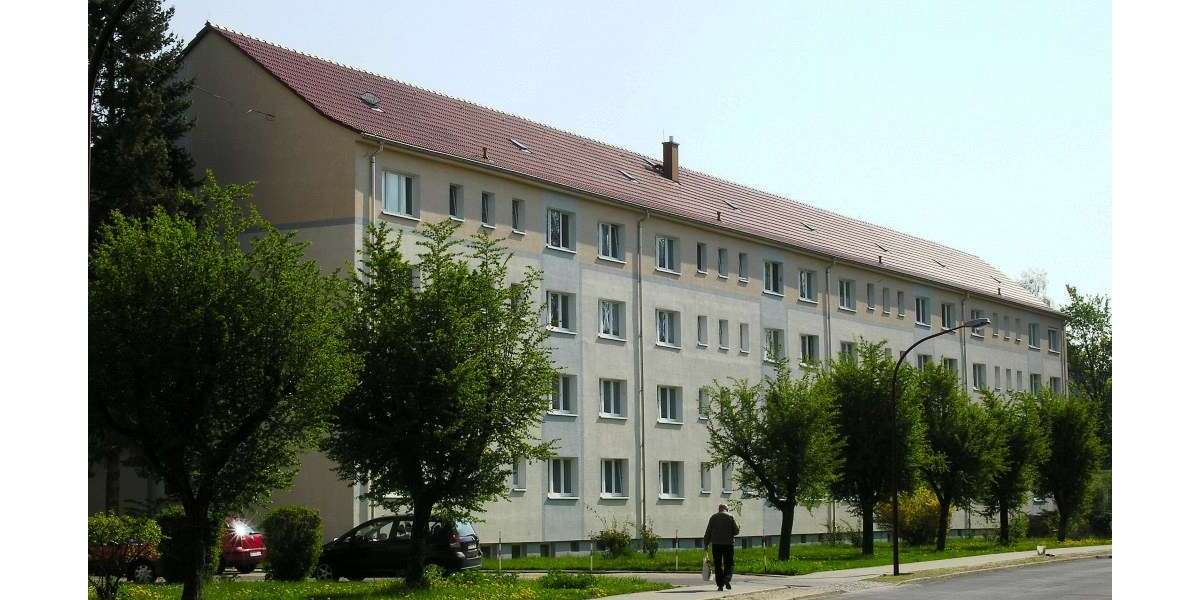 Etagenwohnung Finsterwalde - 2 Zimmer, 48 m&sup2;, 274&euro; | Angebot:27401498