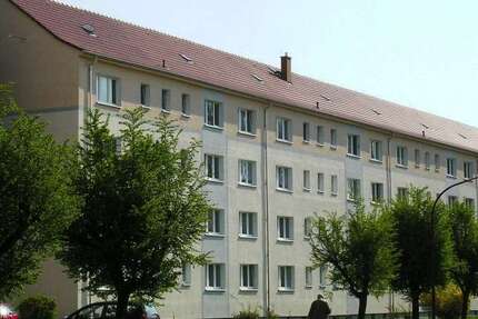 Wohnung Finsterwalde - 2 Zimmer, 48 m&sup2;, 274&euro; | Angebot:27401498