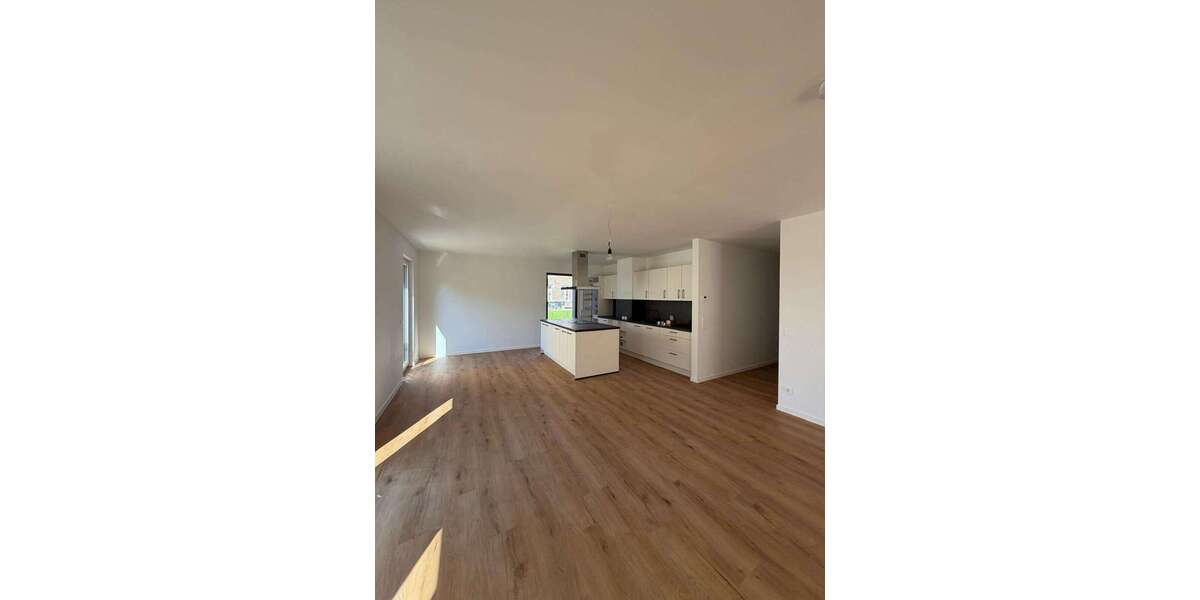Etagenwohnung Euskirchen-Kessenich Kessenich - 4 Zimmer, 181 m&sup2;, 1.940&euro; | Angebot:27419836