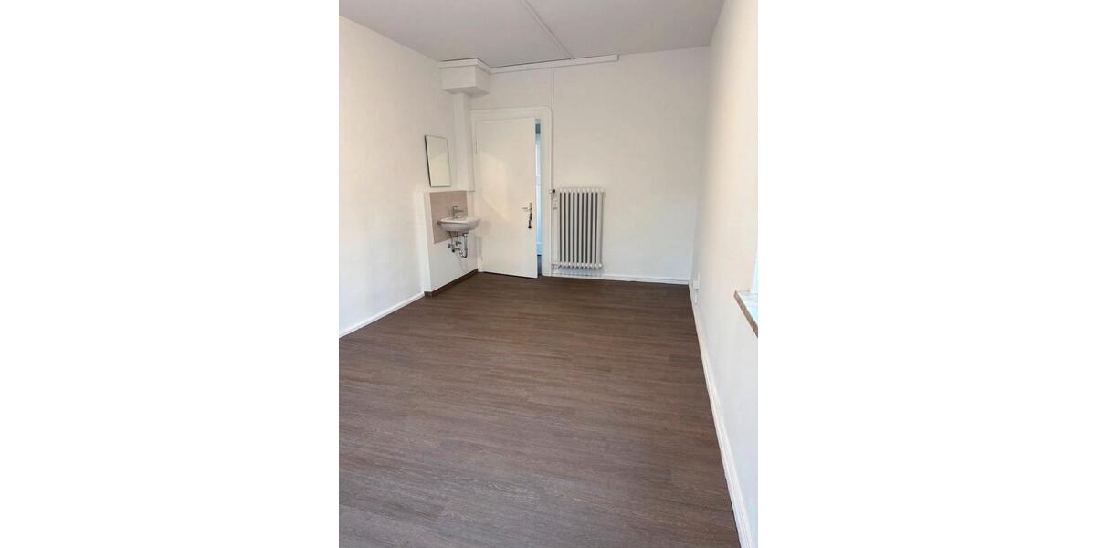Etagenwohnung Augsburg - 1 Zimmer, 12 m&sup2;, 450&euro; | Angebot:26271348