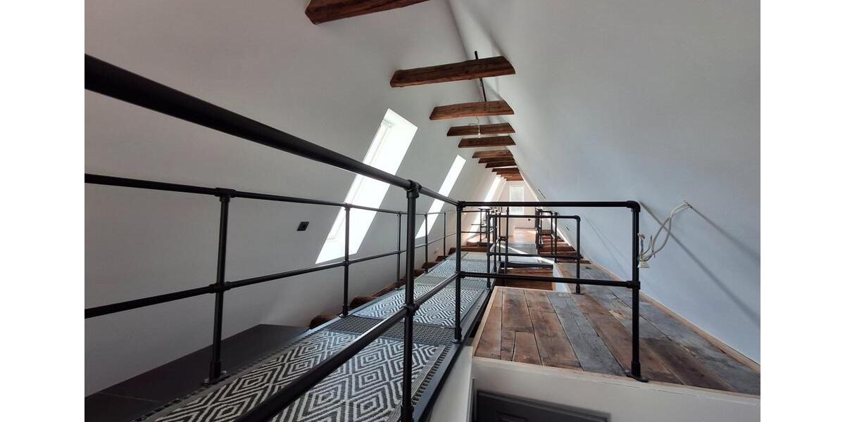 Dachgeschoßwohnung Kronach - 2 Zimmer, 114 m&sup2;, 1.100&euro; | Angebot:26439403