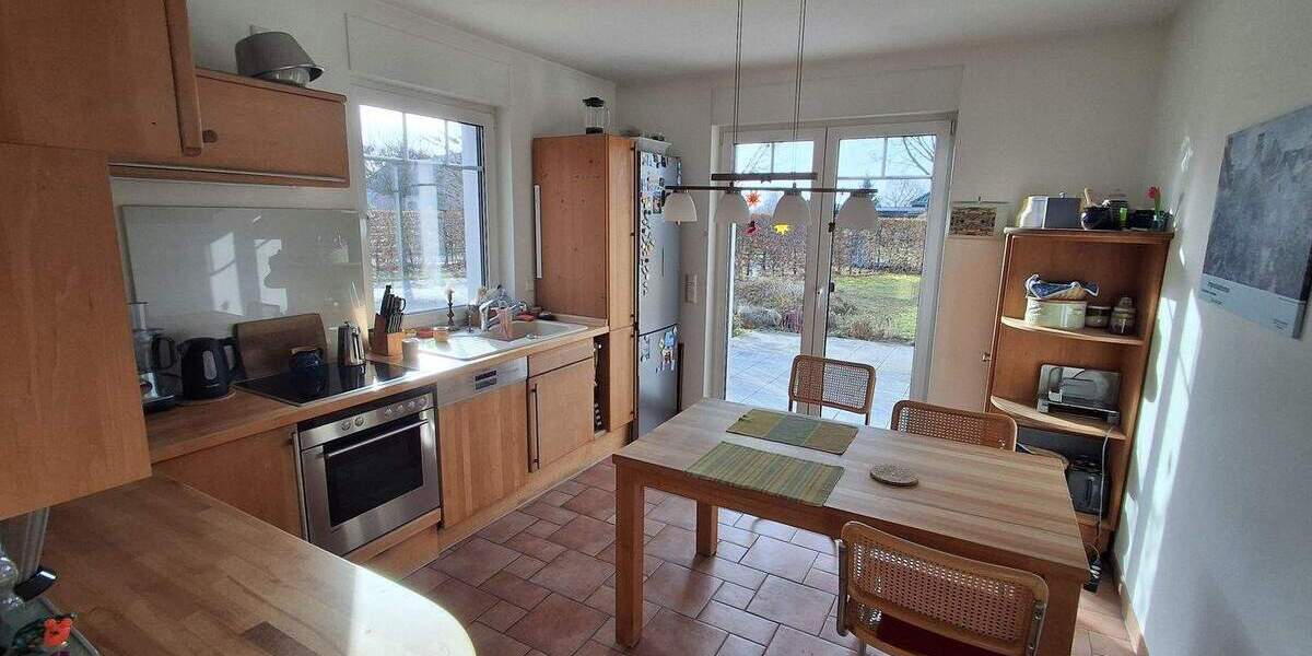 Einfamilienhaus Fehrbellin - 5 Zimmer, 170 m&sup2;, 1.700&euro; | Angebot:25819994