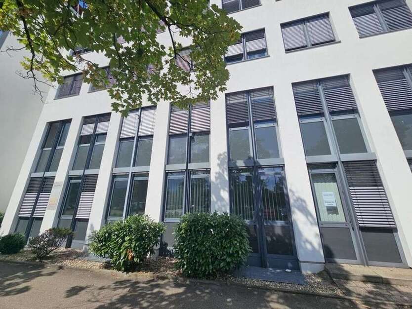 Büro in Freiburg 2.508 € 228 m²