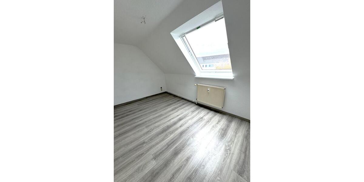 Dachgeschoßwohnung Barth - 2 Zimmer, 34 m&sup2;, 360&euro; | Angebot:25901364