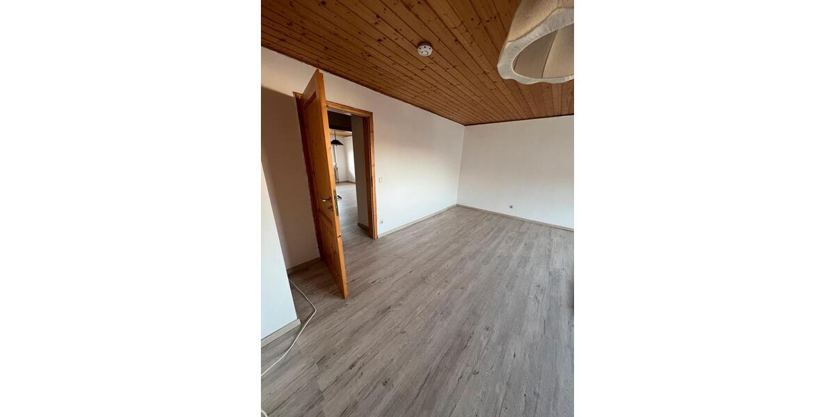 Etagenwohnung Pforzheim Nordstadt - 2 Zimmer, 59 m&sup2;, 650&euro; | Angebot:26040726
