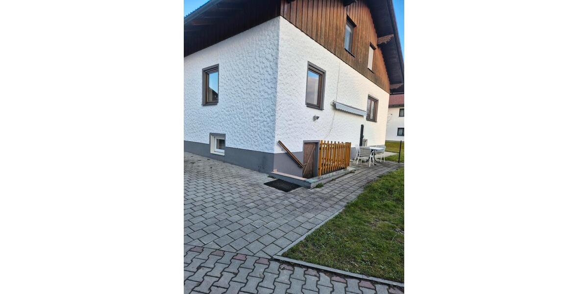 Etagenwohnung Bernried - 3 Zimmer, 100 m&sup2;, 500&euro; | Angebot:26004610