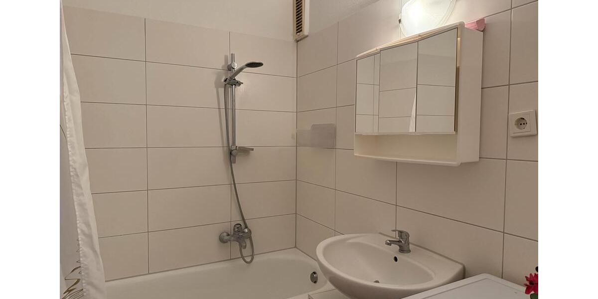 Etagenwohnung Pfullingen - 3 Zimmer, 80 m&sup2;, 897&euro; | Angebot:26547370