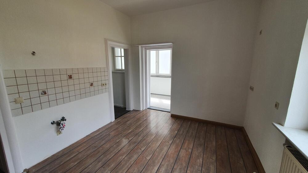 Exklusive 5-Zimmer-Wohnung in schöner Villa. Mit eigenem Gartenbereich. 5 zimmer