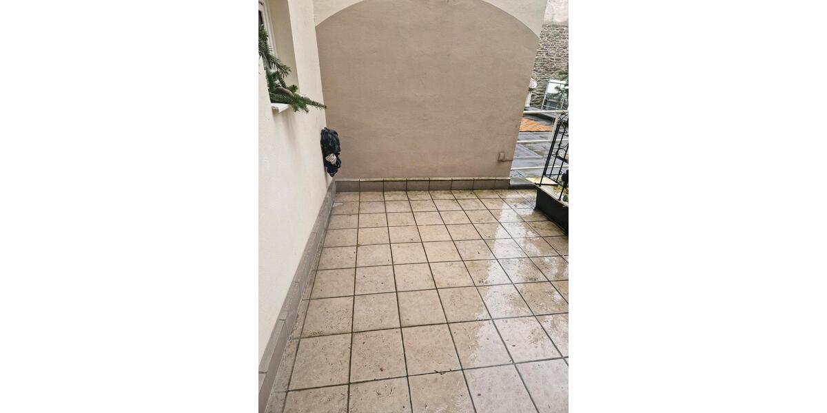 Etagenwohnung Andernach - 4 Zimmer, 95 m&sup2;, 1.000&euro; | Angebot:25049815