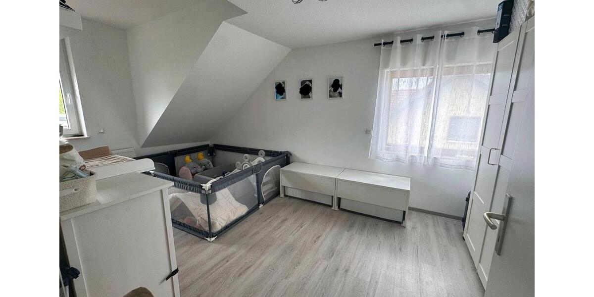 Etagenwohnung Steinau an der Straße - 3 Zimmer, 87 m&sup2;, 700&euro; | Angebot:26518847
