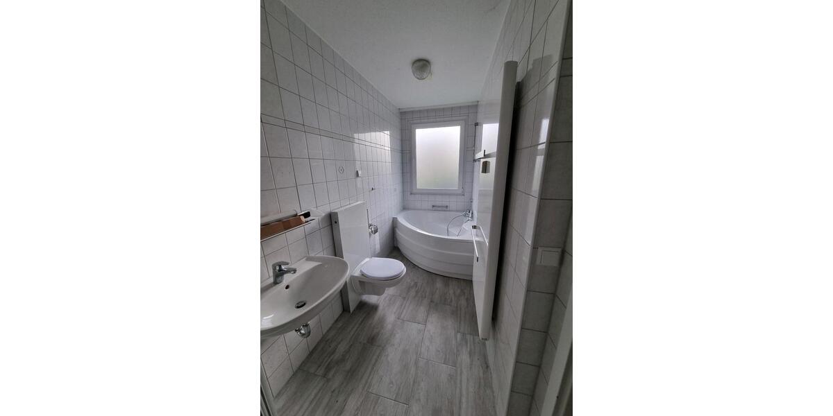 Erdgeschoßwohnung Bad Essen - 4 Zimmer, 130 m&sup2;, 900&euro; | Angebot:24564531