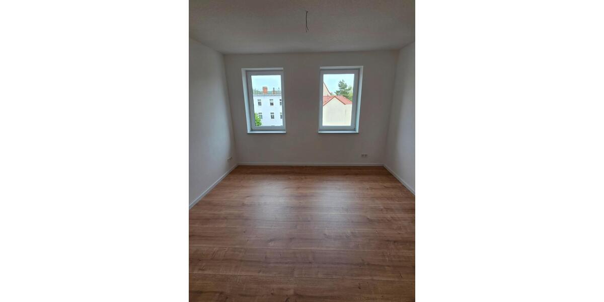 Etagenwohnung Eisenach - 4 Zimmer, 99 m&sup2;, 910&euro; | Angebot:26484597