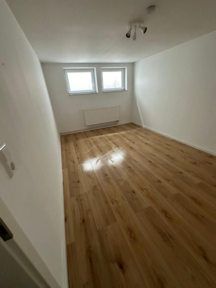 **Freistehendes Haus zur Langzeitmiete in Top-Lage (neu Saniert)