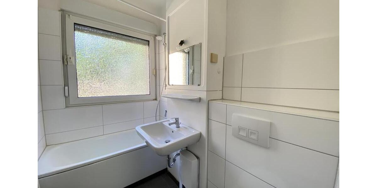Erdgeschoßwohnung Gelsenkirchen Gelsenkirchen-Mitte - 2 Zimmer, 57 m&sup2;, 380&euro; | Angebot:26641570