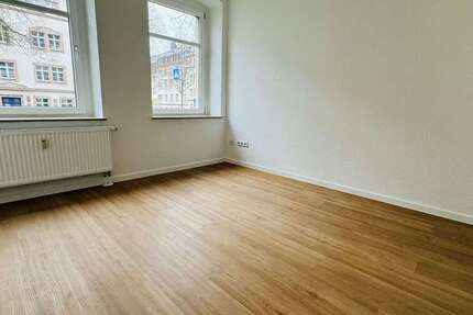 Wohnung zum Mieten in Chemnitz 220 € 29.4 m² 1 zimmer