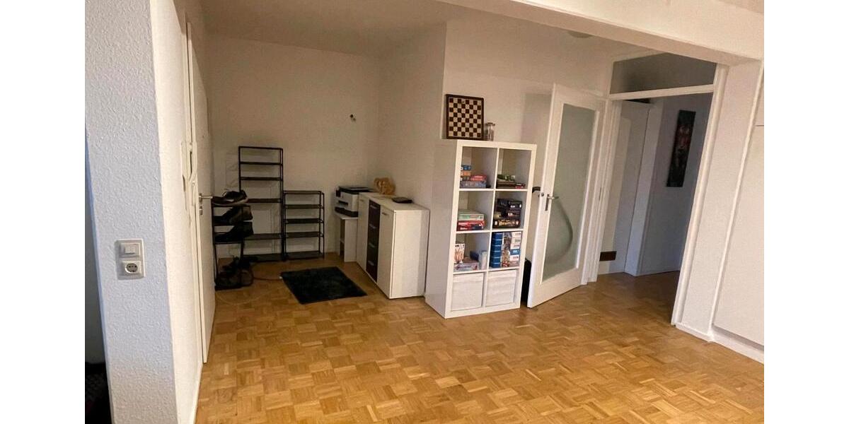 WG-Zimmer ab sofort zu vermieten, voll möbliert, 595 Euro warm 3 zimmer