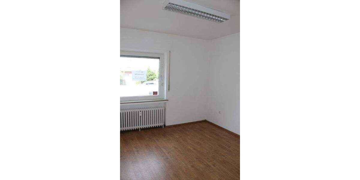 Gewerbeobjekt Mülheim an der Ruhr Broich - 3 Zimmer, 616&euro; | Angebot:24765913