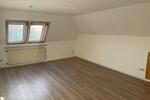 Dachgeschoßwohnung Stade Bützfleth - 4 Zimmer, 110 m&sup2;, 1.400&euro; | Angebot:24432525