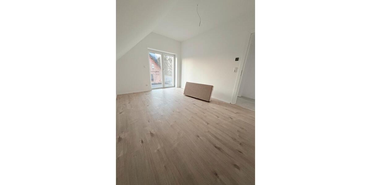 Doppelhaushälfte Salzhausen - 5.5 Zimmer, 120 m&sup2;, 1.800&euro; | Angebot:26319207