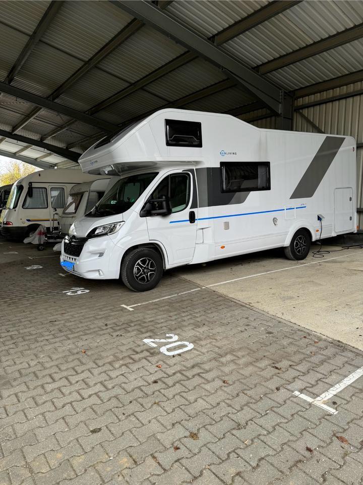 Stellplatz für Wohnmobil, Wohnwagen, Campervan, überdacht