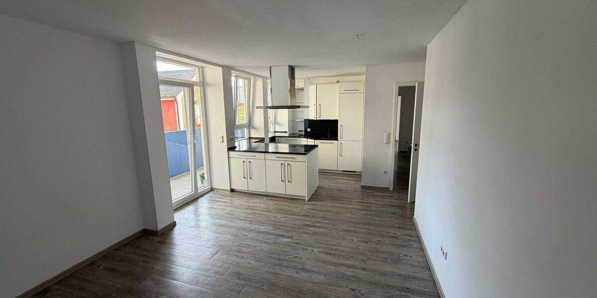Etagenwohnung Nürnberg Steinbühl - 2 Zimmer, 65 m&sup2;, 950&euro; | Angebot:26741046
