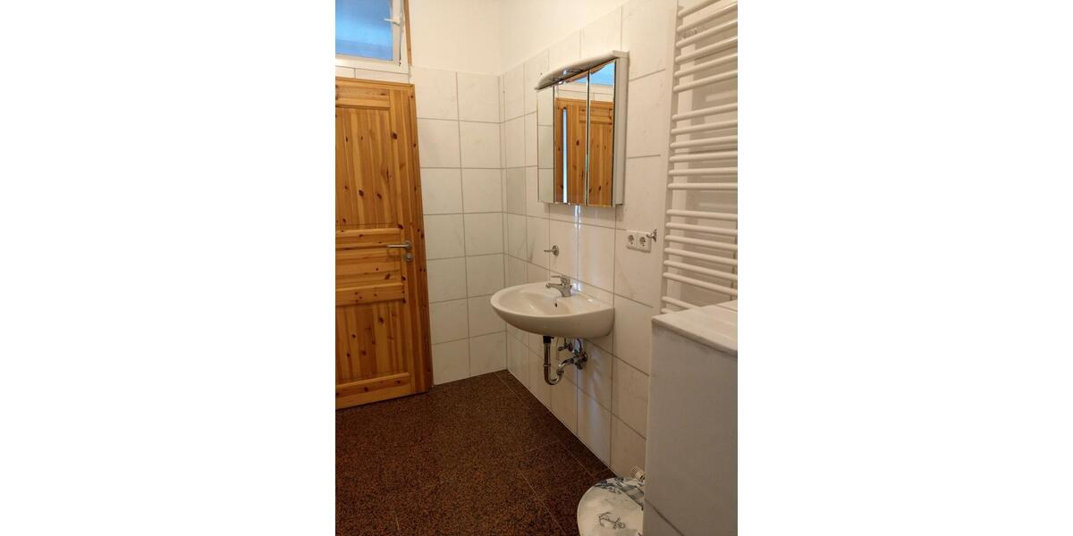 Erdgeschoßwohnung Bad Liebenwerda - 2 Zimmer, 60 m&sup2;, 325&euro; | Angebot:26561509