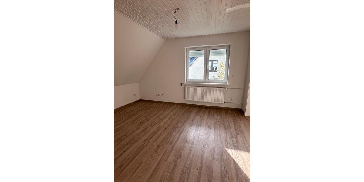 Etagenwohnung Wolfhagen - 3.5 Zimmer, 90 m&sup2;, 770&euro; | Angebot:26338603