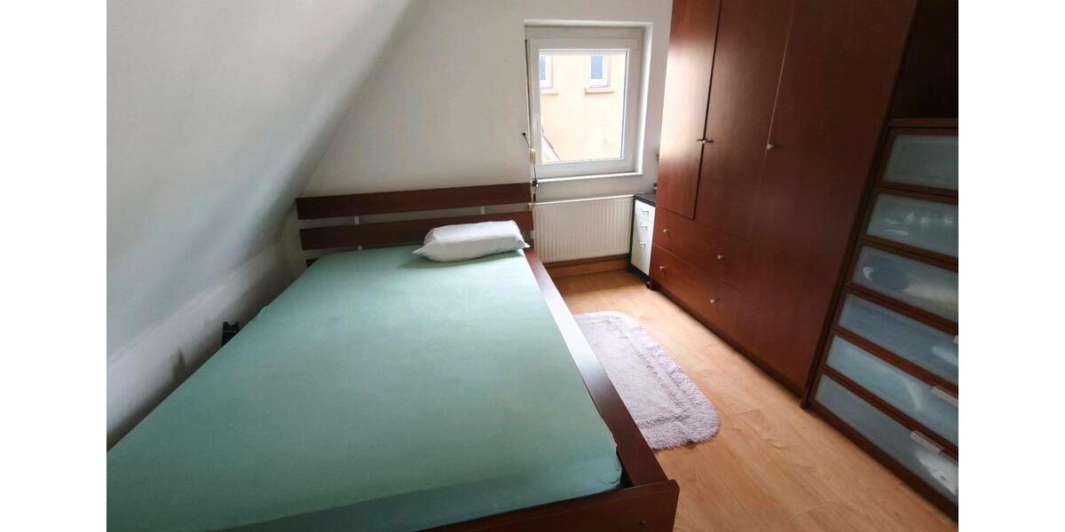 Wohnen auf Zeit Reutlingen Reutlingen (Kernstadt) - 15 Zimmer, 60 m&sup2;, 480&euro; | Angebot:25957648