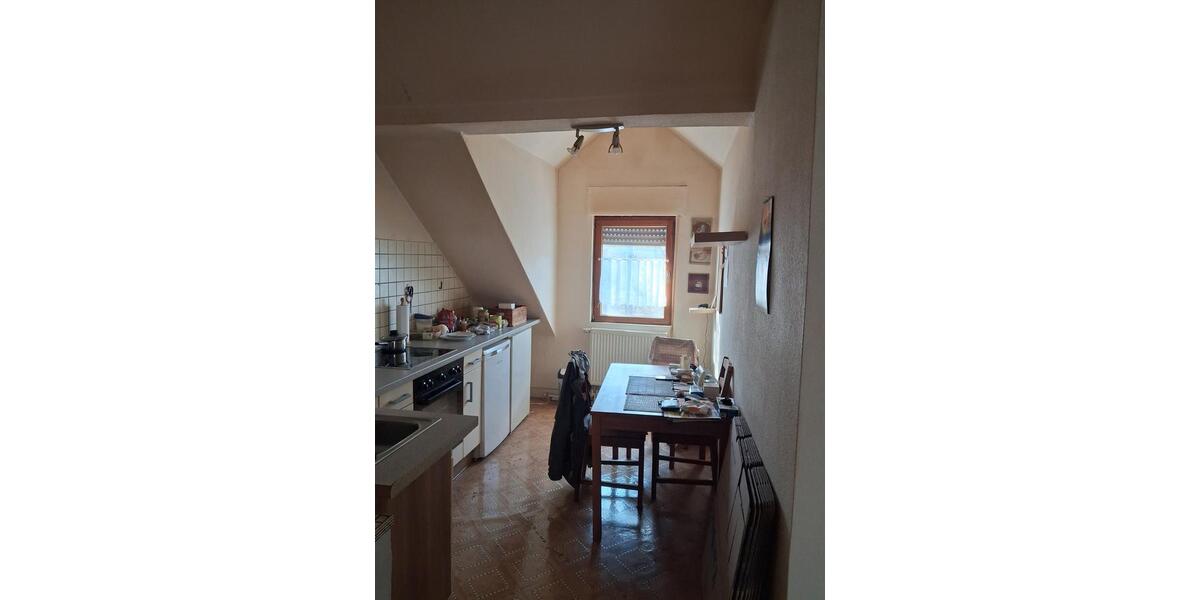 Dachgeschoßwohnung Herdorf - 3 Zimmer, 75 m&sup2;, 440&euro; | Angebot:25856143