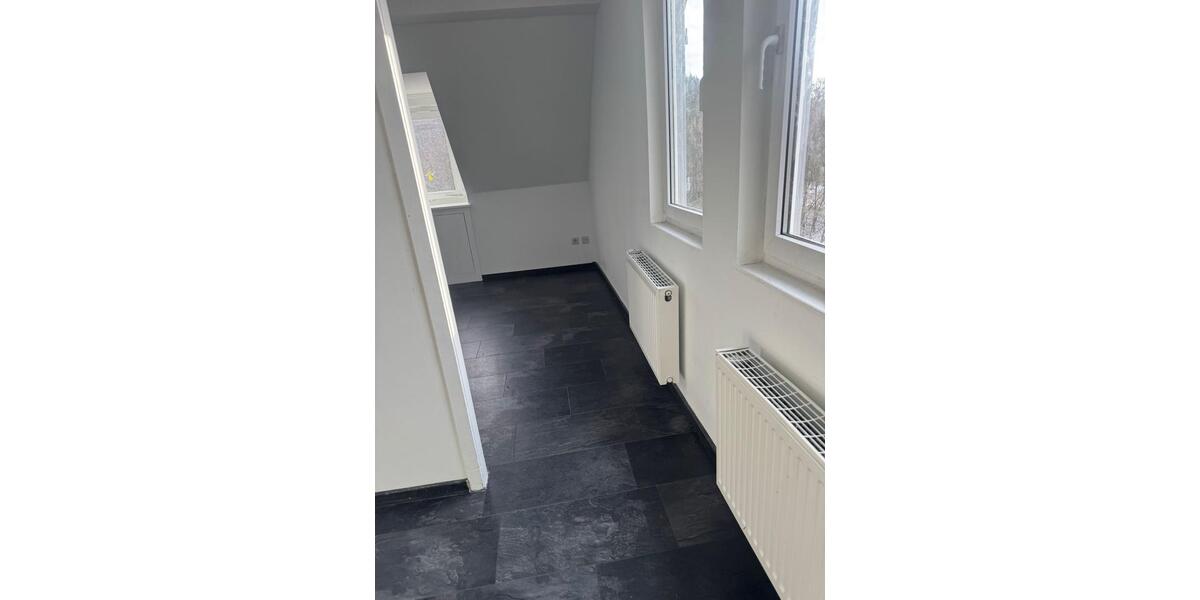 Dachgeschoßwohnung Schwäbisch Hall - 5 Zimmer, 110 m&sup2;, 750&euro; | Angebot:24604042