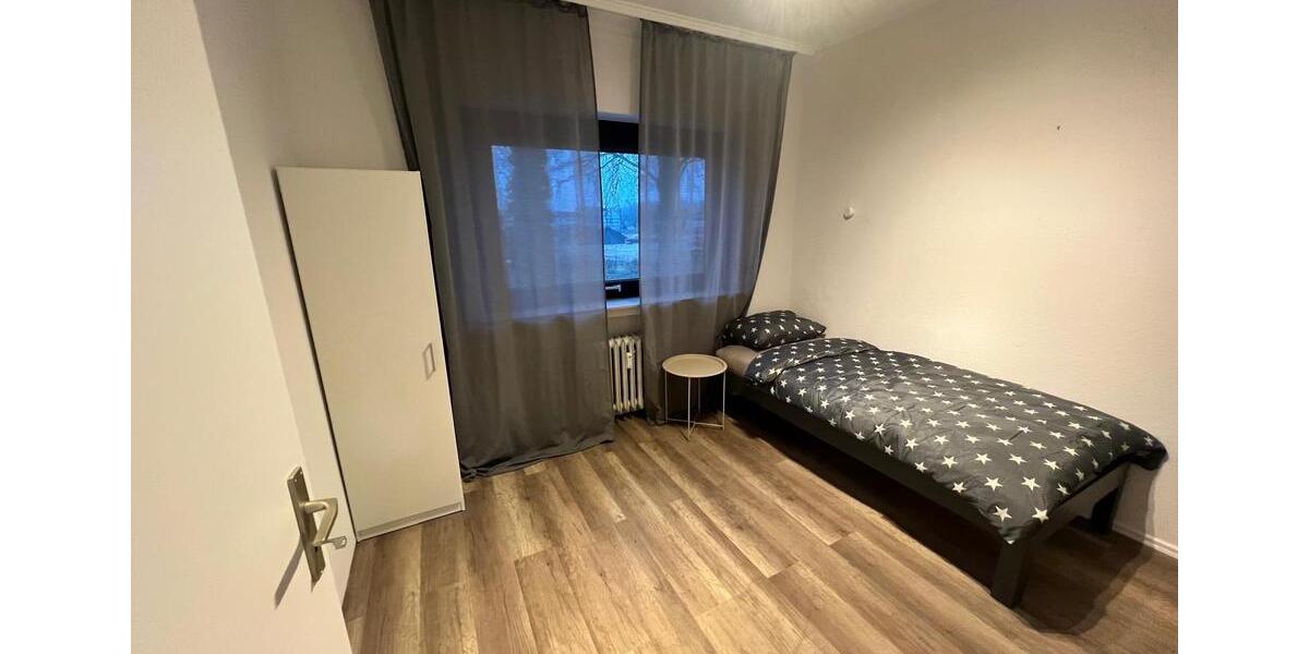 Wohnen auf Zeit Bremen Hemelingen - 6 Zimmer, 17 m&sup2;, 550&euro; | Angebot:25960302