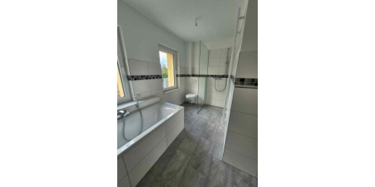 Etagenwohnung Neuburg - 4 Zimmer, 108 m&sup2;, 1.299&euro; | Angebot:26034234