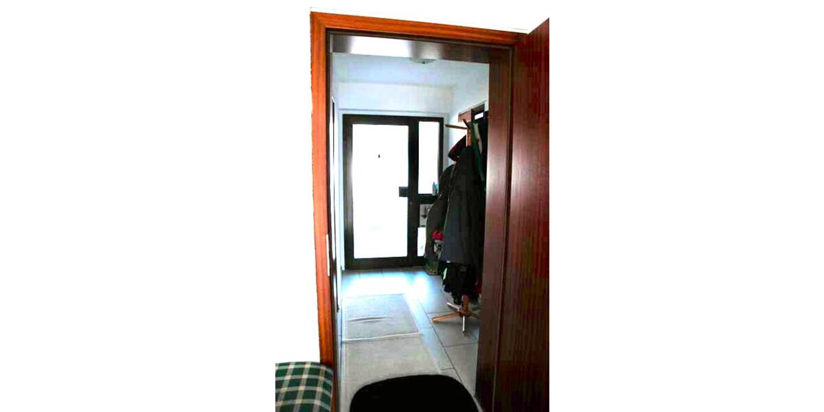 Reihenhaus Leonberg - 6 Zimmer, 169 m&sup2;, 1.850&euro; | Angebot:24248136