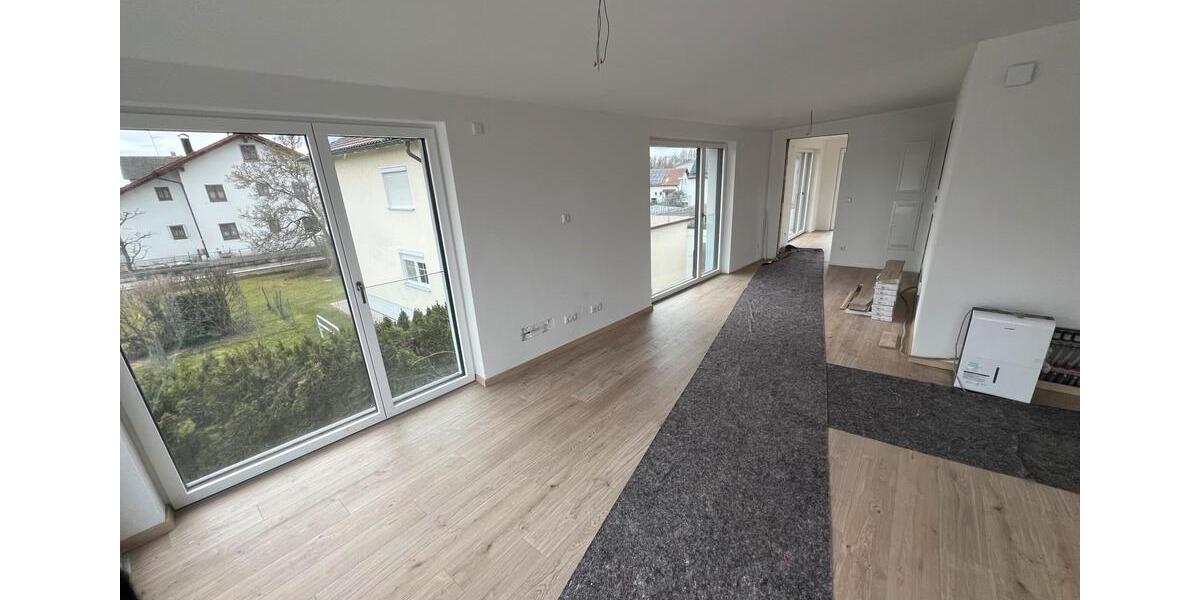 Moderne 2,5-Zimmerwohnung mit 42qm Dachterrasse im KFW-40+ Neubau 2.5 zimmer