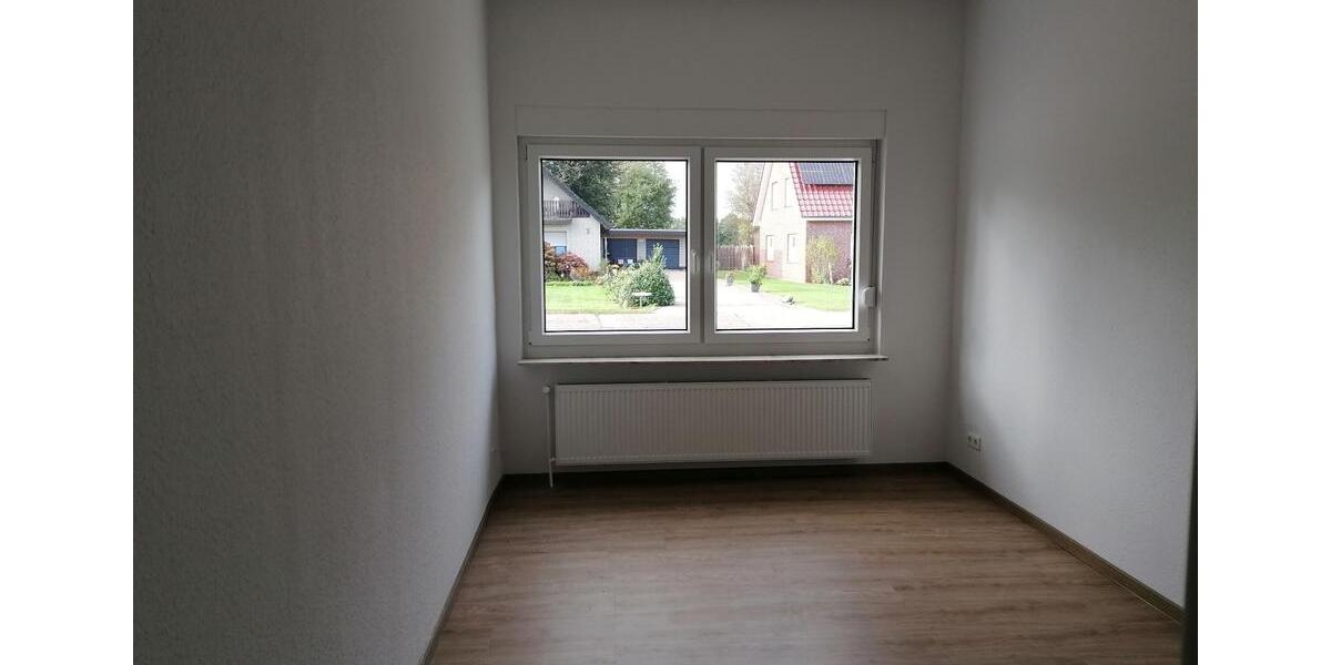 Erdgeschoßwohnung Rhauderfehn - 3 Zimmer, 90 m&sup2;, 695&euro; | Angebot:25930733