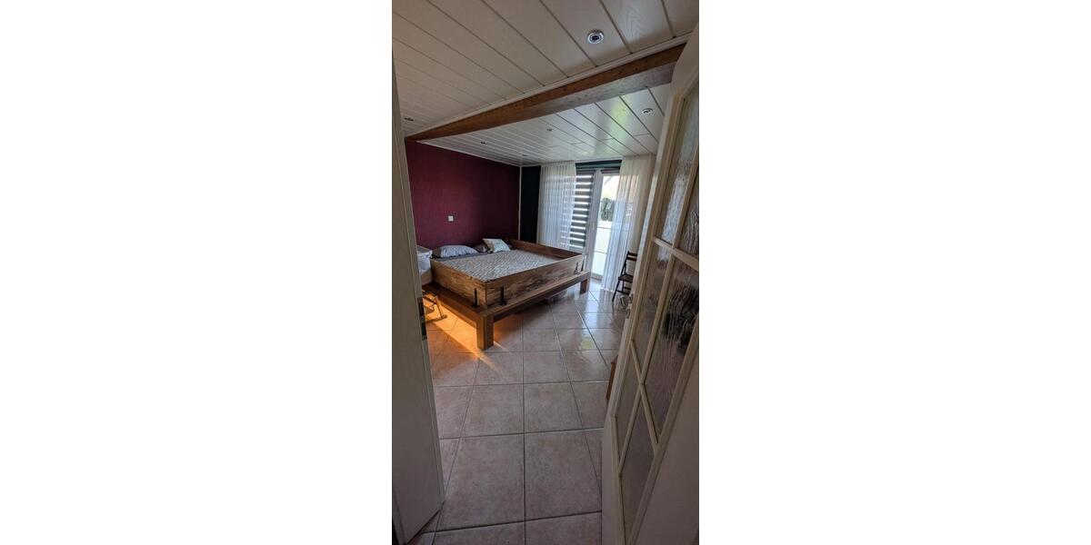 Erdgeschoßwohnung Hüttenberg - 4 Zimmer, 120 m&sup2;, 1.750&euro; | Angebot:26250147