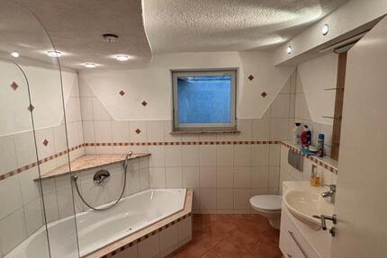 Wohnung Schöntal - 4 Zimmer, 96 m&sup2;, 890&euro; | Angebot:25614608